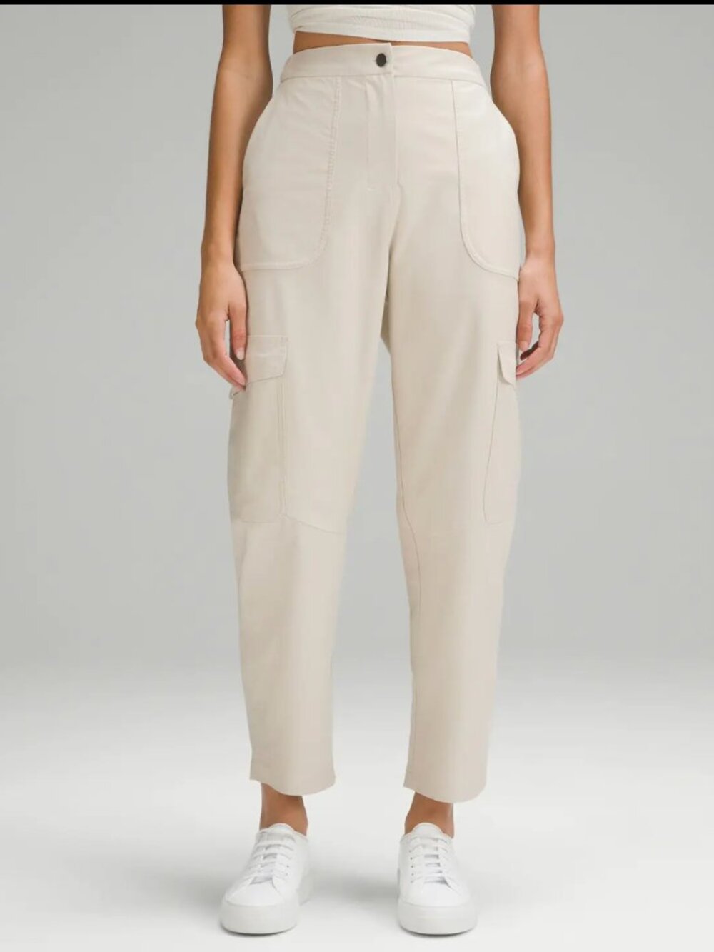 Lululemon Light Utilitech Cargo High-Rise Pants 28 Natural Ivory Khaki Like New